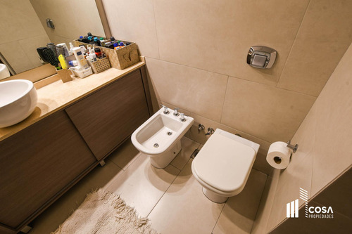 En Venta Departamento 3 Dormitorios Con Patio Y Cochera Centro Rosario