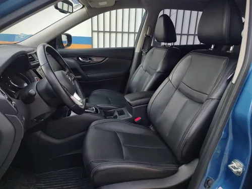 Nissan X-Trail 2.0 Exclusiv 2 Row Hybrid