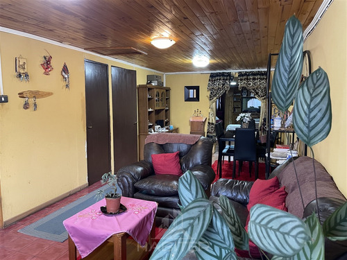 Excelente Casa Sector Rauquen De 3 Dorm Y 2 Baños En Curicó