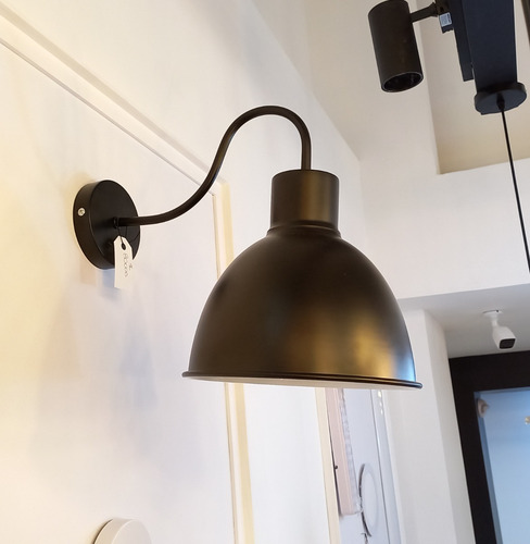 Imagen 6 de 6 de Lampara Aplique De Pared Vintage Tipo Campana Negra.