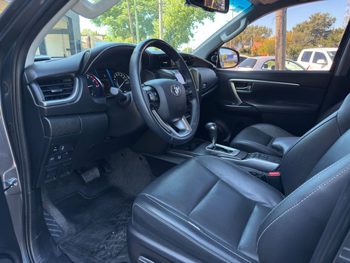 Toyota Hilux SW4 2.8 Srx 177cv 4x4 7as At
