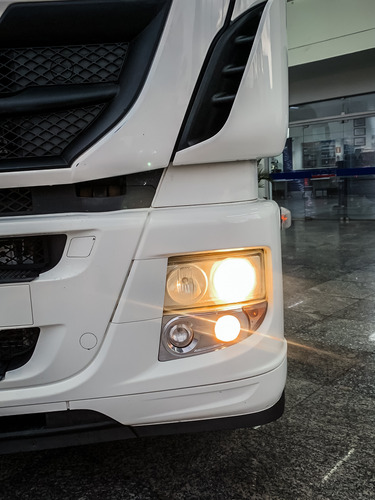 Caminhão Iveco Stralis Hi-road 600s44t 6x2