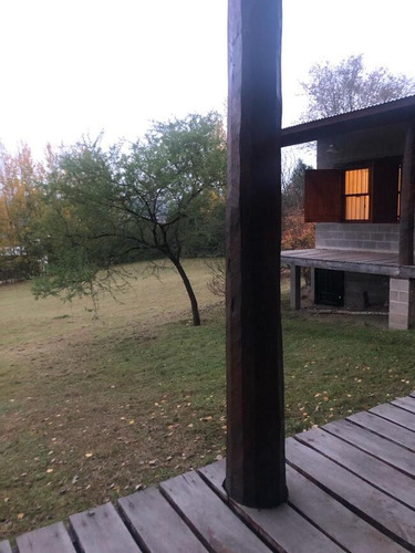 Casa En Venta En La Localidad De Villa Yacanto, Valle De Calamuchita Córdoba. 4 Dormitorios, Pileta, Parrilla, Lote Parquizado, Frutales