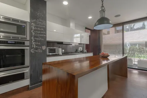 Casa En Arriendo/venta En Santa Barbara Alta. Cod V10896