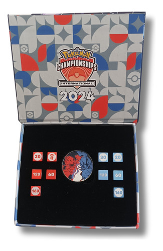 Set Dados + Moneda Exclusivo Euic 2024 Pokémon Center 