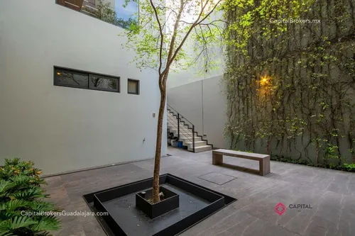 Casa De Lujo Con Alberca En Venta Zona Andares