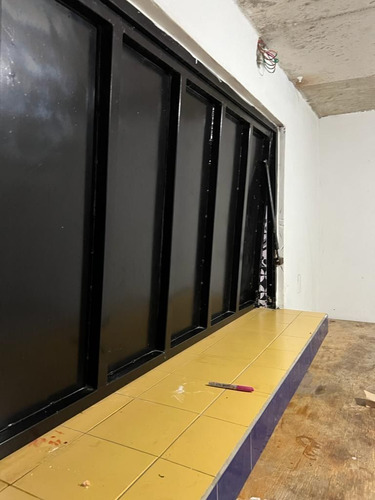 Se Vende Salón De Fiestas , En