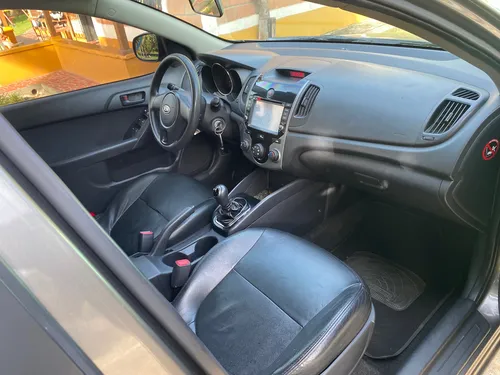 Kia Cerato Forte 2014 Triptonico 1.6cc 118.000kms