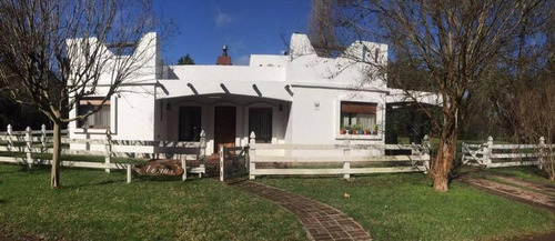 Casa  En Venta Ubicado En La Cumbre De La Rosa, Pilar, G.b.a. Zona Norte