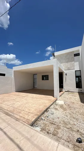 Casa En Venta En Dzityá Con Paneles Solares