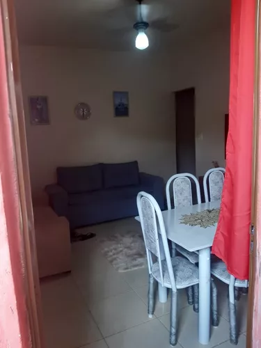 Casa 3 Quartos 2 Banheiros Sendo 1 Suíte Sala Cozinha,área