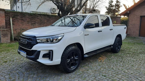 Imagen 1 de 15 de Toyota Hilux 2.4 Dx 4x4 2017 Cuero Linea 19 Accesorios Unica