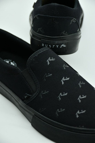 Imagen 3 de 8 de Panchas Rusty Byron Total Black - Potenza Shop
