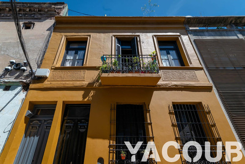 Ph En Venta - 4 Dormitorios 2 Baños - 270mts2 - Almagro