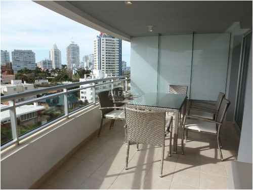 Imagen 10 de 30 de Apartamento En Alquiler, Brava, 3 Dormitorios , Punta Del Este
