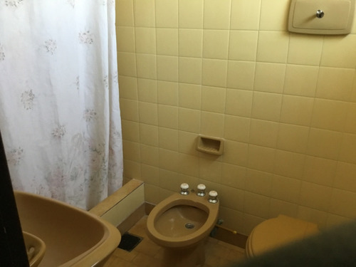 Imagen 10 de 17 de Duplex 200m Del Mar. Parque 300m. 2 Dormitorios. 2 Baños. Parrilla. Alarma. Amueblado. Espacio Auto. Dueño Directo.