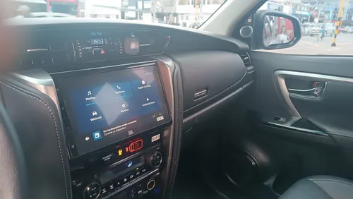 Toyota Fortuner Srv 2.4 Diesel 4x2 At 2023
