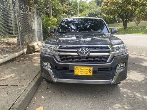 Toyota Land Cruiser 200 4.5 Imperial Diésel At 4x4 2013
