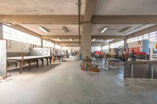 Edificio Industrial En Venta En La California Norte Mls #23-7537