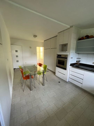 Imagen 15 de 30 de Se Vende Casa Actualizada 500 M2 5h/7b/3p La Boyera