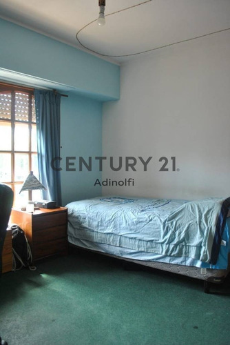 Imagen 26 de 30 de Calle 76 E/ 17 Y 18 - Casa 3 Dormitorios, Quincho Y Parque - Venta Y/o Permuta