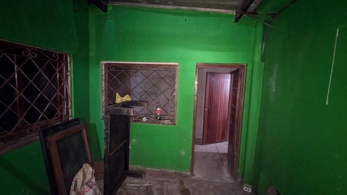 2 Locales Con Departamento De 4 Ambientes (oportunidad)