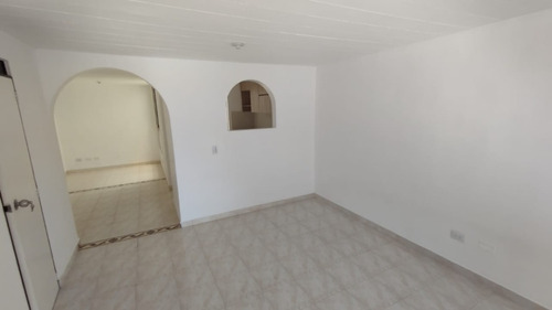 Apartamento Para Arriendo En Robledo Ac-63231