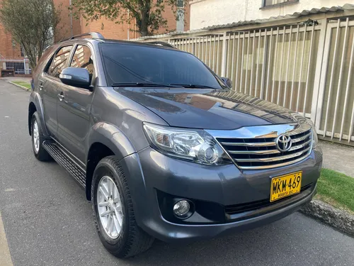 Toyota Fortuner 2.7l 4x2