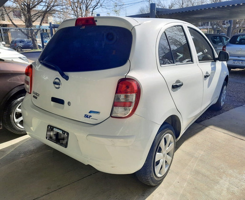 Imagen 4 de 6 de Nissan March Active Pure Drive 2016