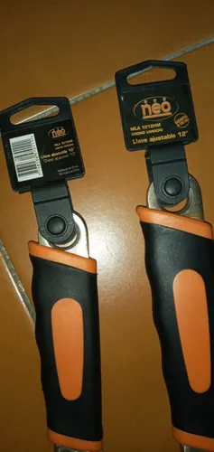 Llave Ajustable Neo. Nueva