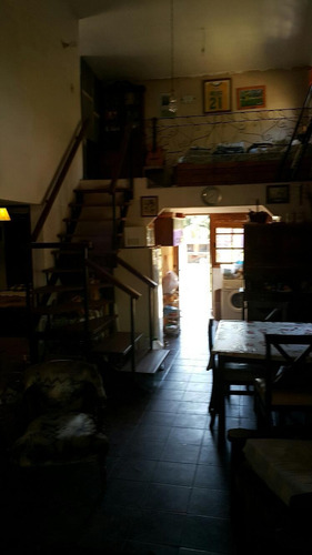 Casa De Dos Pisos En Las Toscas!