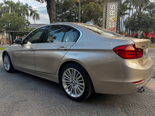 BMW Serie 3 2.0 328i Luxury 245cv