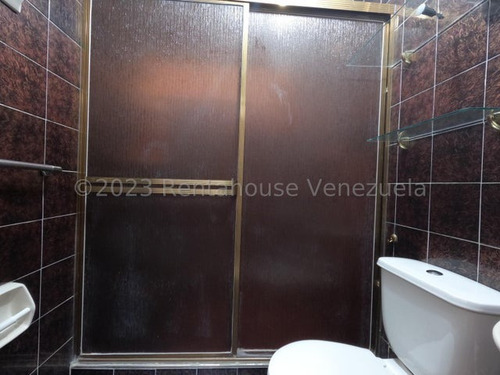 Imagen 29 de 30 de Casa En Venta Urbanización Fundalara. Barquisimeto. Tu Asesor De Confianza Kenlimar Nieto. Contactame *0424 5/2/2/3/7/9/7* Código Flex 23-20591