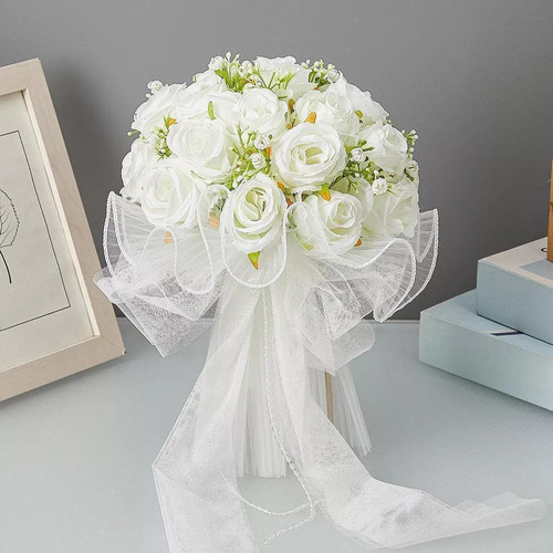 Z Un Ramo De Novia Con Ramo Para Centros De Mesa De Boda