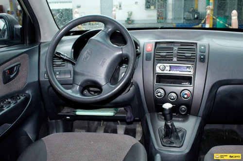 Hyundai Tucson 2.0 Gl 4x2
