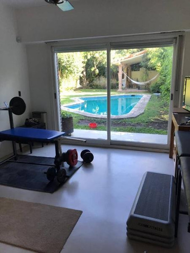 Imagen 11 de 30 de Oportunidad Casa De 330 Metros Cubiertos Mas Gran Jardin Y Pileta !
