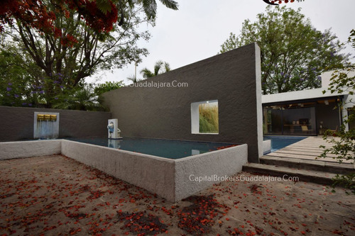 Casa En Colinas De San Javier De Lujo Con Alberca En Venta