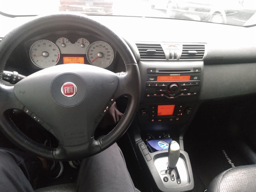 Imagem 7 de 11 de Fiat Stilo 2010 1.8 8v Blackmotion Flex Dualogic 5p