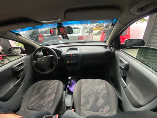 Chevrolet Corsa 1.8 Maxx Flex Power 5p
