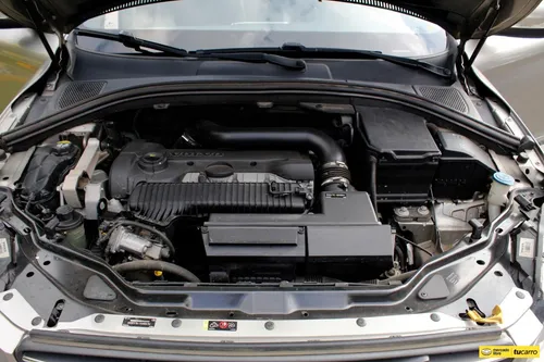 Volvo XC60 2.5 T5 Awd At