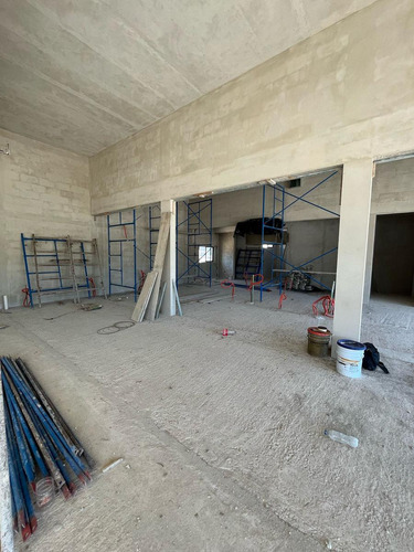 Renta De Local Comercial En Caucel En Preventa En Obra Gris