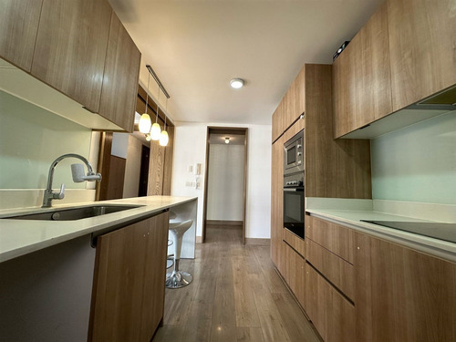 Departamento En Arriendo De 2 Dormitorios En Las Condes
