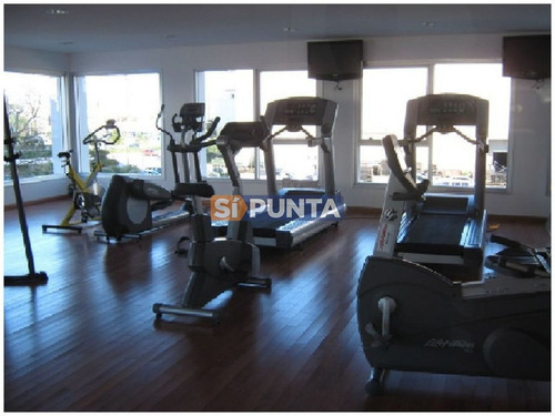 Imagen 24 de 24 de Playa Mansa, 2 Dormitorios Con Todos Los Servicios