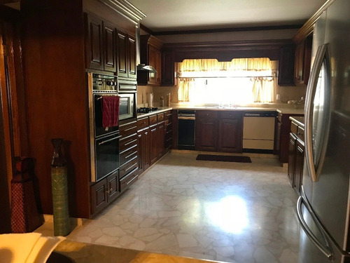 Imagen 29 de 30 de Hermosa Casa Con Excelente Ubicacion Y Acabados De Lujo
