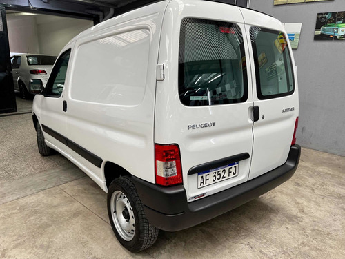 Imagen 14 de 24 de Peugeot Partner Furgón Confort 1.6