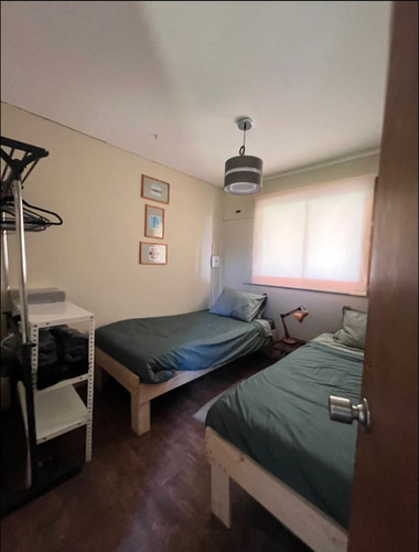 Casa En Venta De 2 Dorm. En Sagrada Familia
