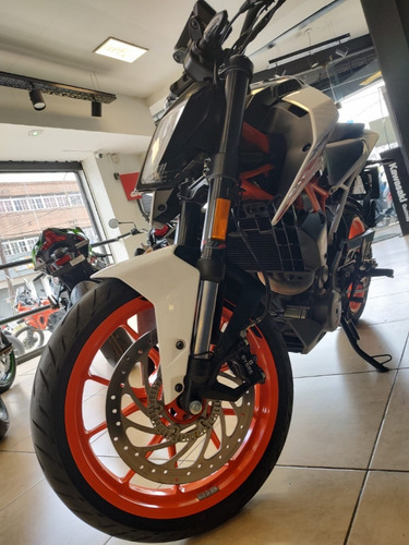 Imagen 4 de 18 de Ktm Duke 390 (no Yamaha Mt03 Kawasaki Z400) Tomo Permuta