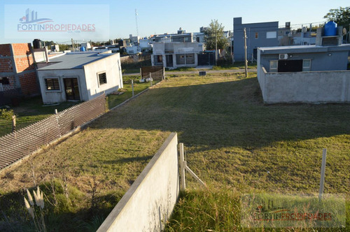 Lote En Arana En Venta!