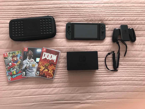 Nintendo Swtich + Estuche + 3 Juegos Físicos