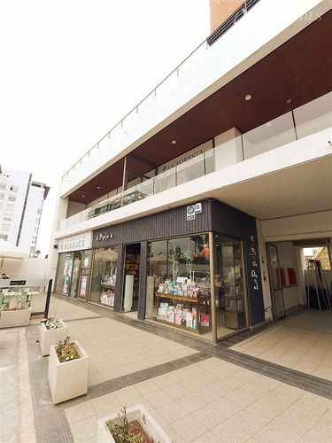 Arriendo Local Comercial En Stripcenter En Concón